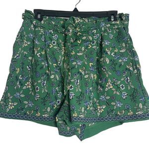 Max Studio Floral Green Women's Shorts size L